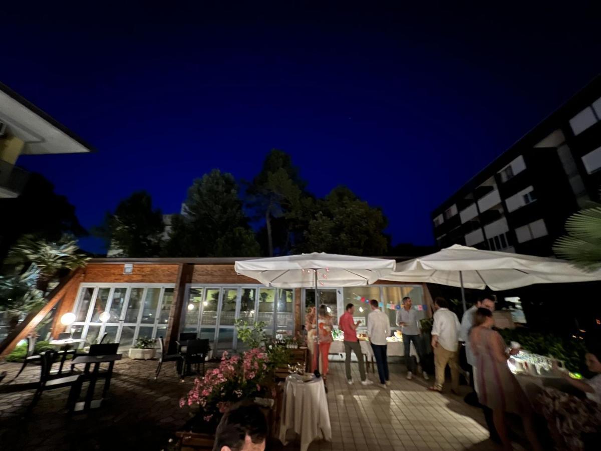 Hotel Ai Pini Grado Extérieur photo